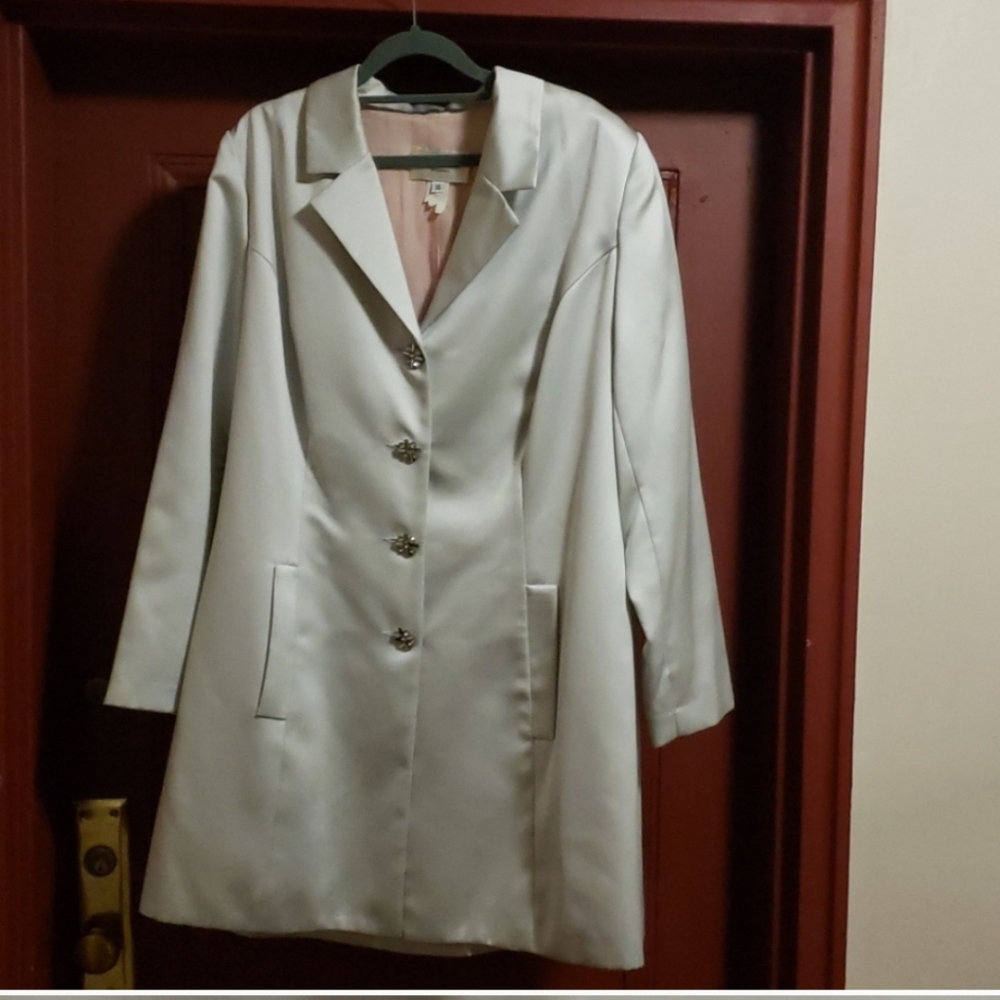 Kelly Bishop Evenings Elegant Satiny Blazer Size 16